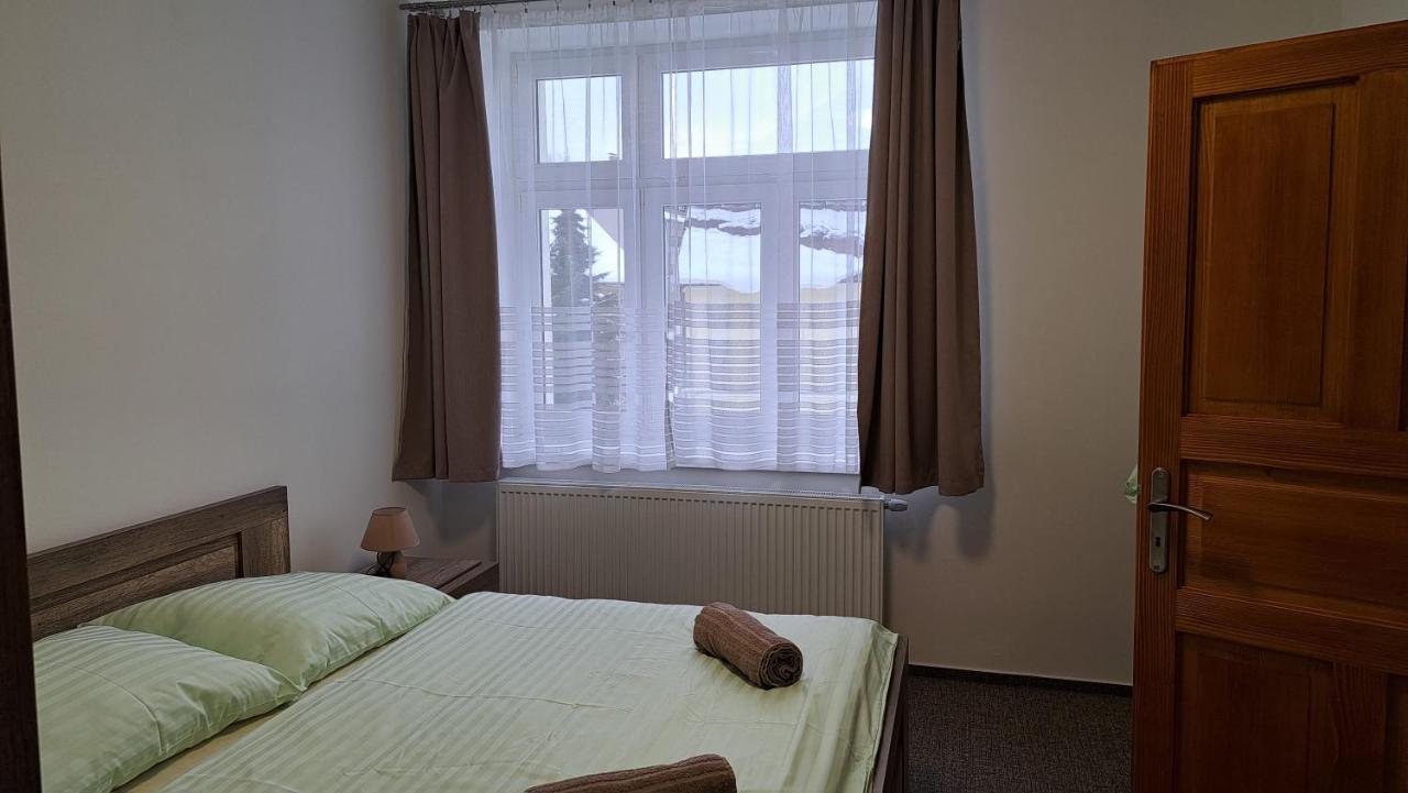 Apartmany Centrum With Garage Рокицани Экстерьер фото