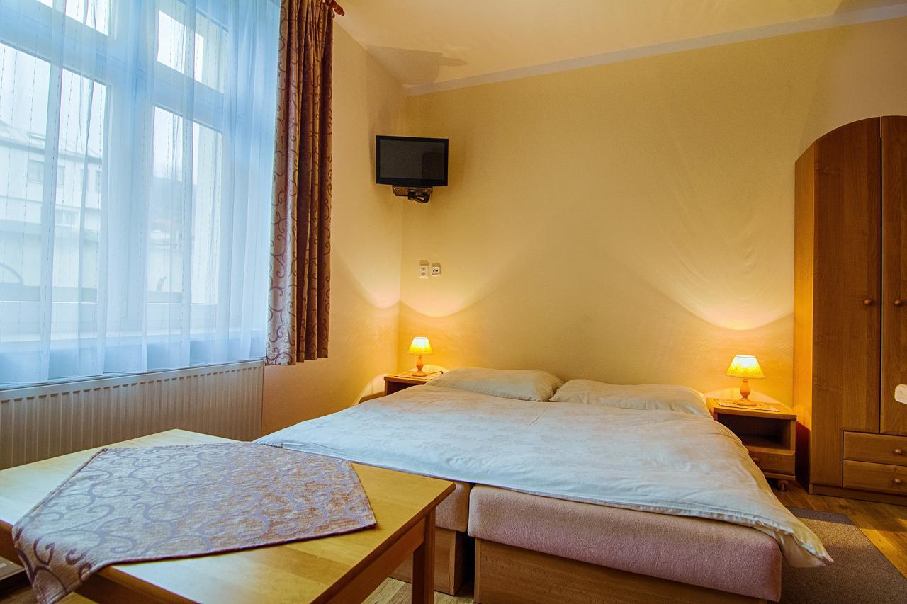 Apartmany Centrum With Garage Рокицани Экстерьер фото